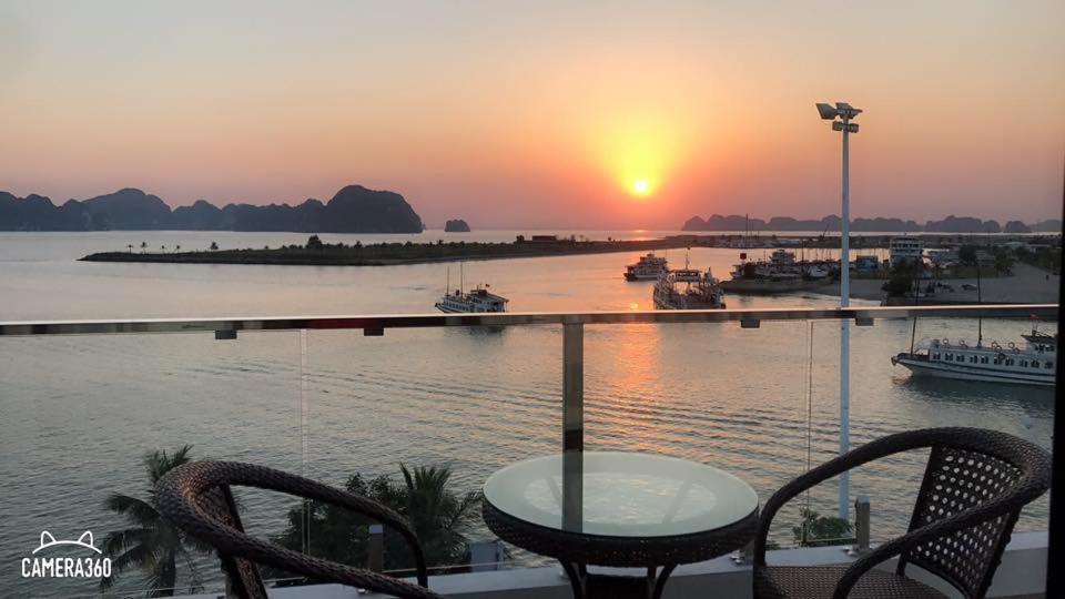 Sun Bay Tuan Chau Hotel 下龍 外观 照片